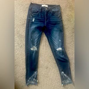 Super Cute Sold Out KanCan skinny size 25